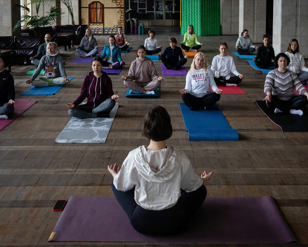 VINYASA YOGA (METODO ANUKALANA) CON JCA