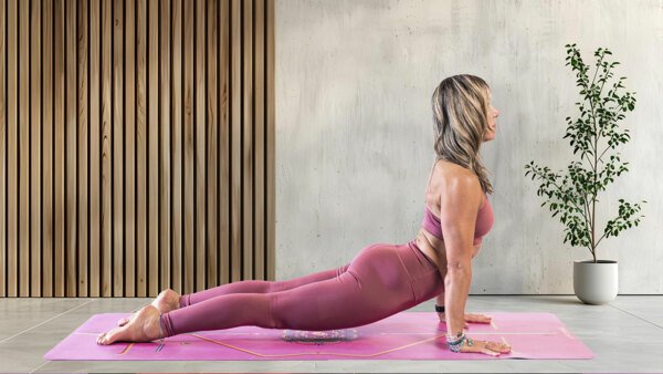 POWER FLOW YOGA con BARBARA BELTRAMI YOGA