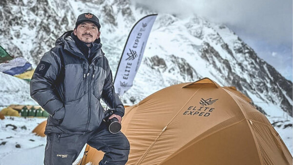 MINGMA DAVID SHERPA: 8000 SCALATE